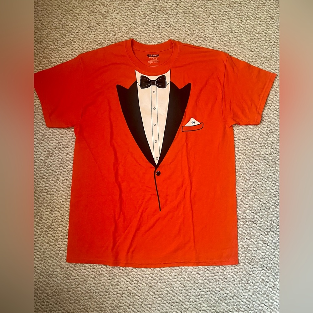 Kingsman The Golden Circle Orange Tuxedo Graphic T-Shirt – Unisex Men’s L